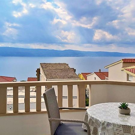 Apartments Nemira Омиш Номер фото