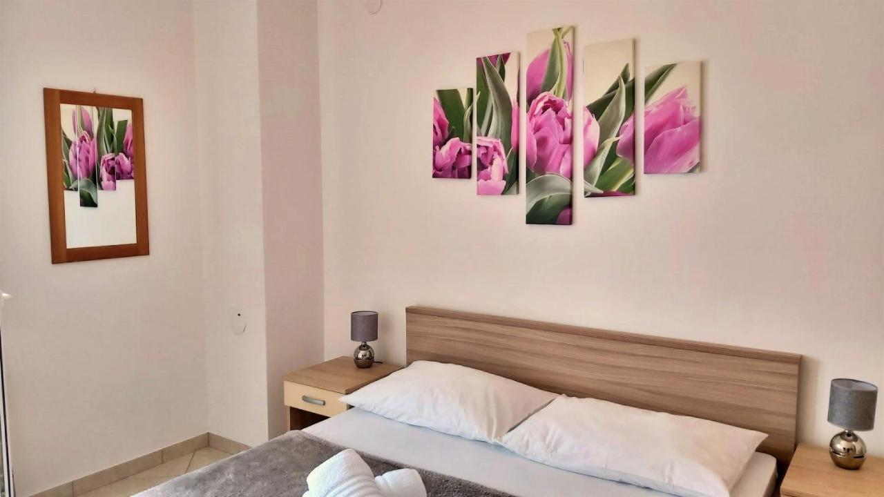 Apartments Nemira Омиш Экстерьер фото