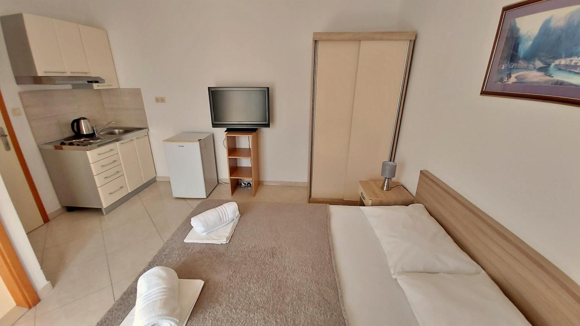 Apartments Nemira Омиш Номер фото