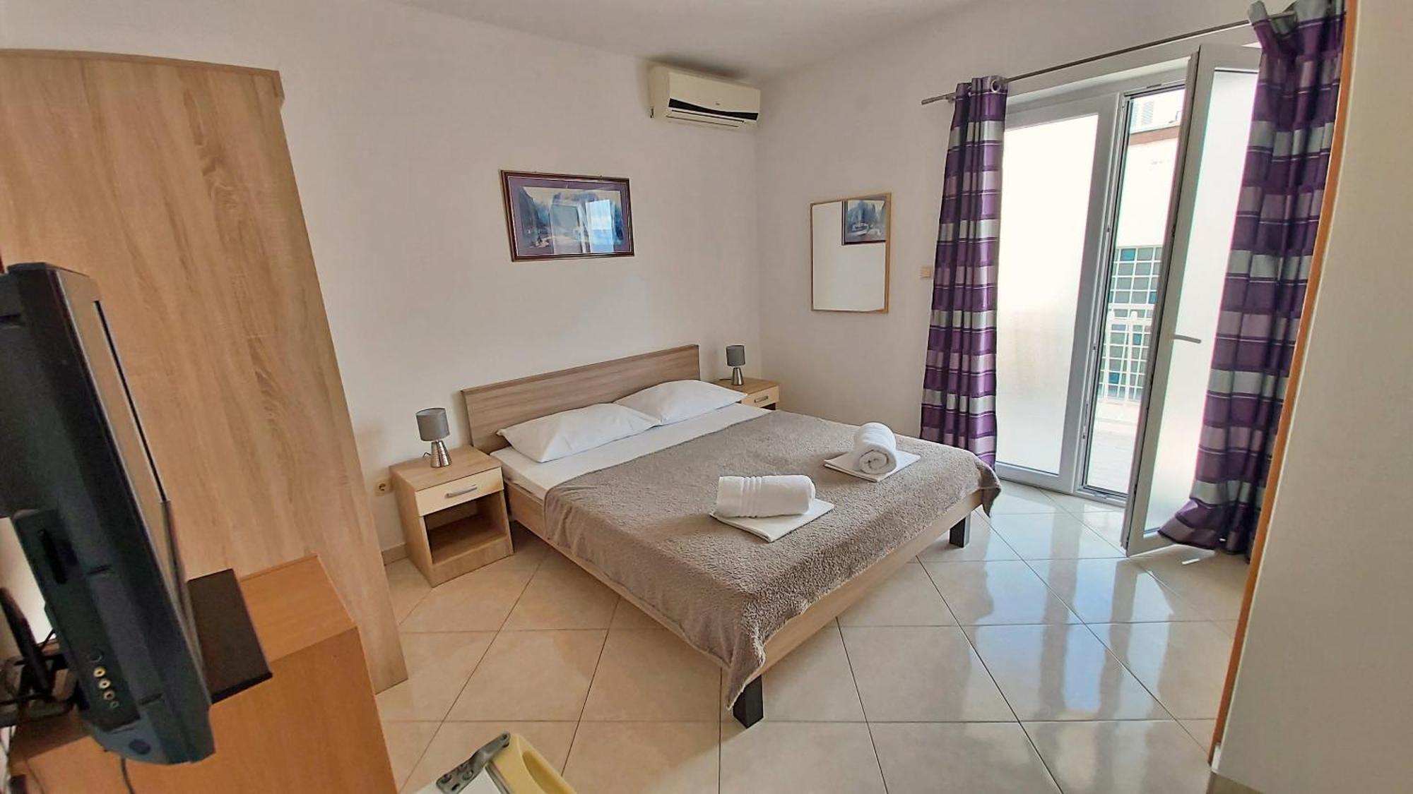 Apartments Nemira Омиш Номер фото