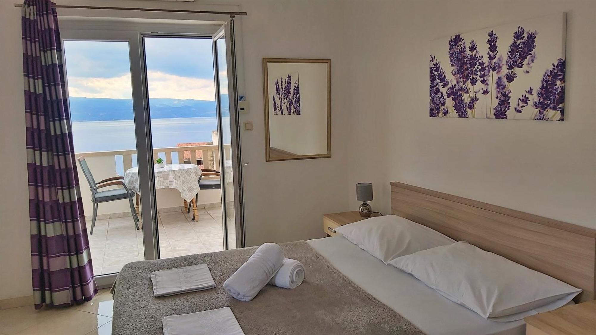 Apartments Nemira Омиш Номер фото