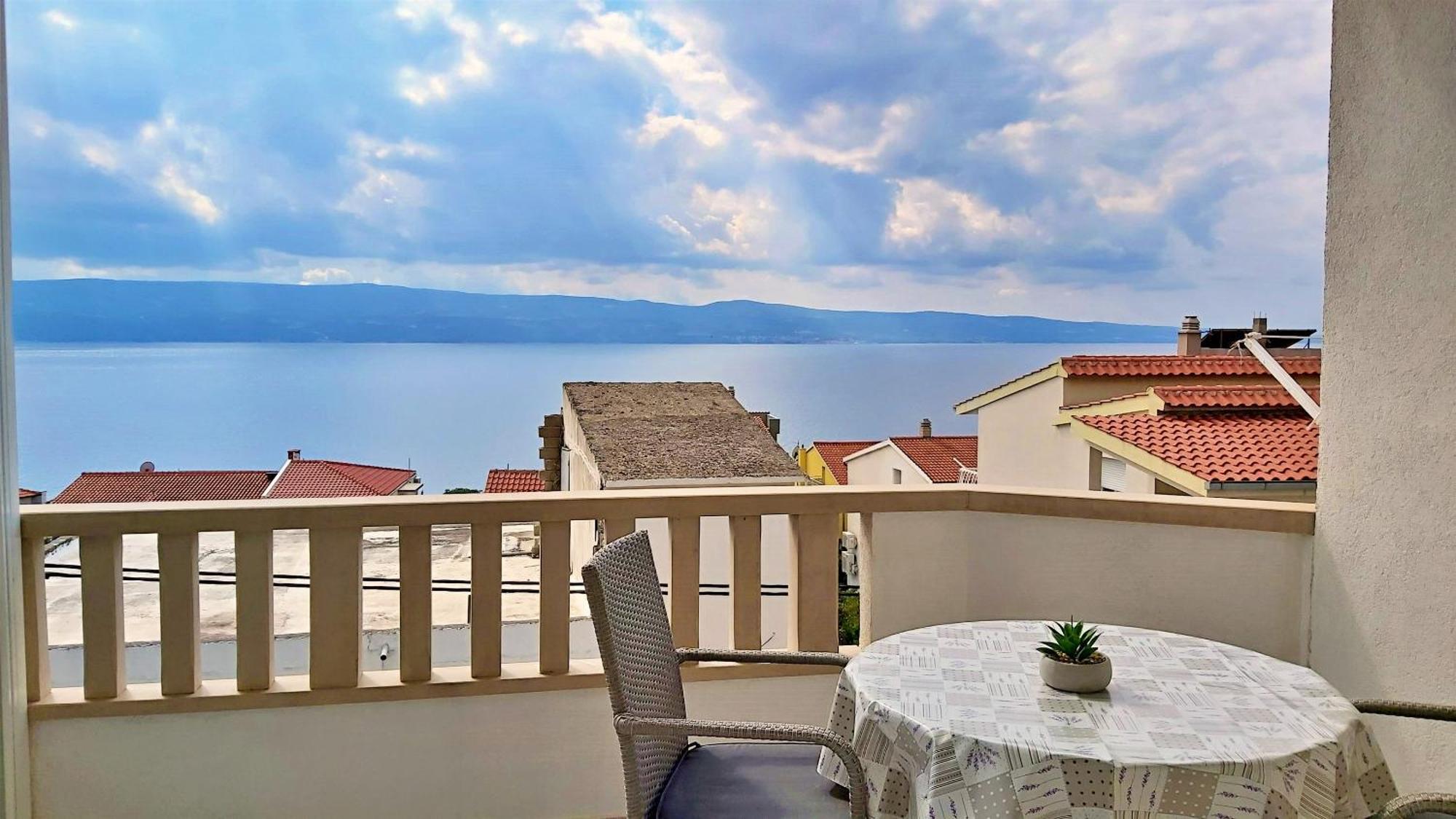 Apartments Nemira Омиш Номер фото