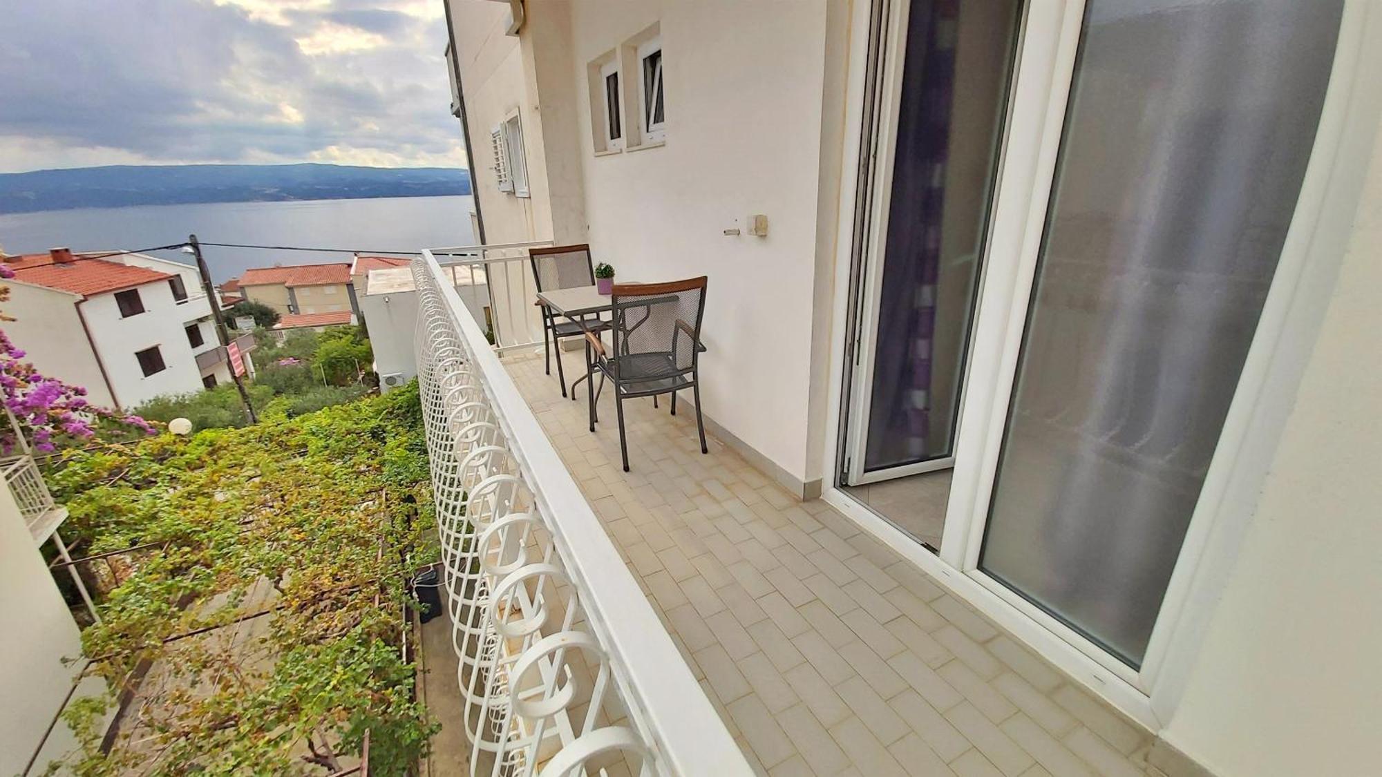 Apartments Nemira Омиш Номер фото