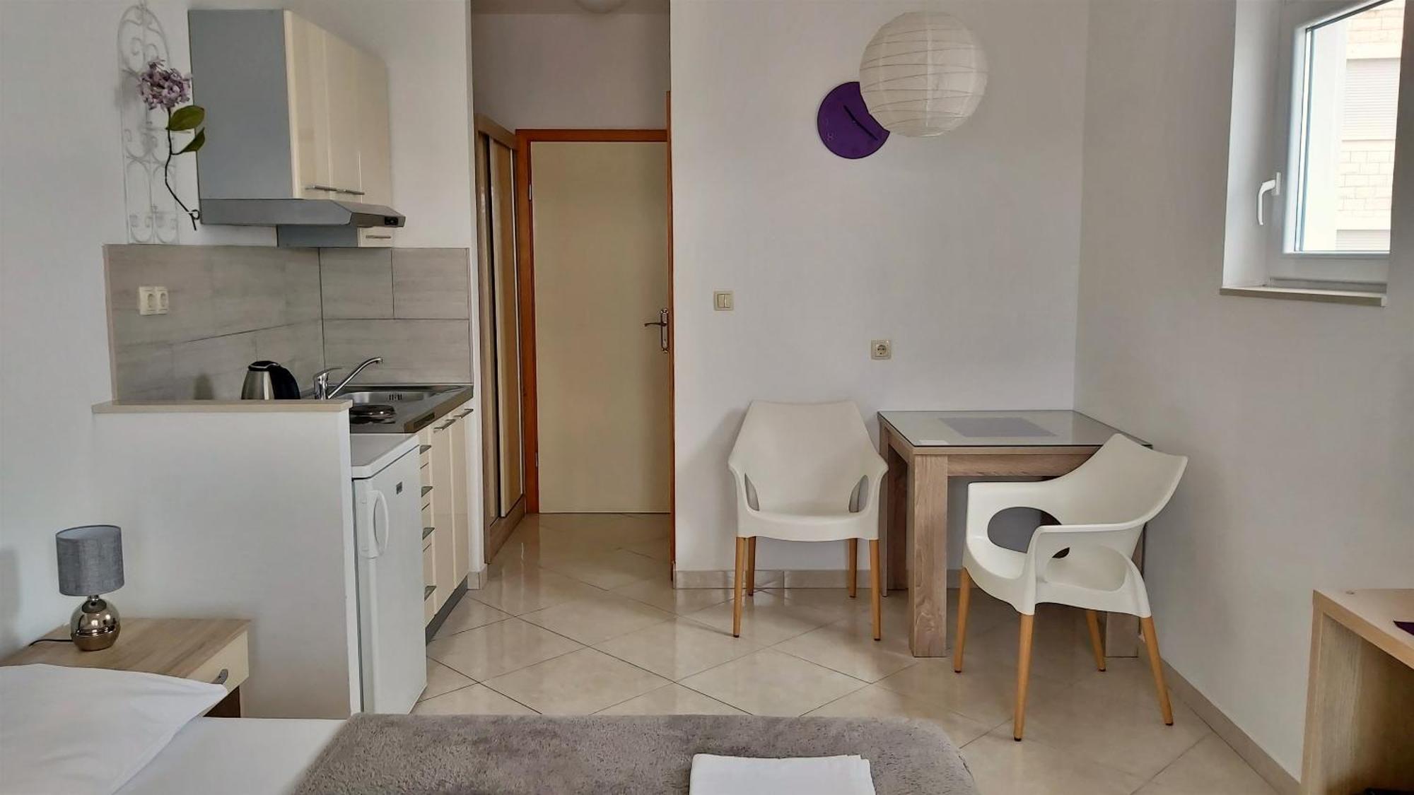 Apartments Nemira Омиш Номер фото